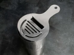 Coley Hawthorne Strainer | Silber
