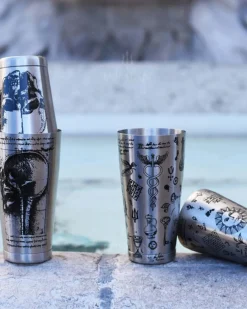 Tin-in-Tin Cocktail Shaker - Kenko Tattoo | Leonardo verziert